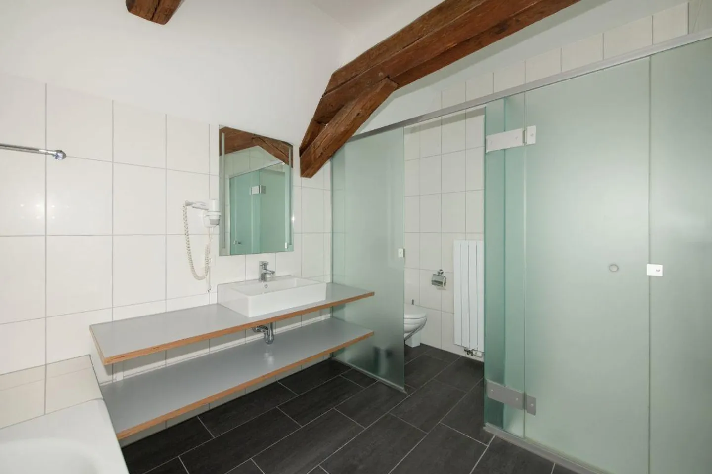 Moderne 1.5 Zimmerwohnung Nr. 10 in einem wunderschönen historische... - Foto 6 von 6