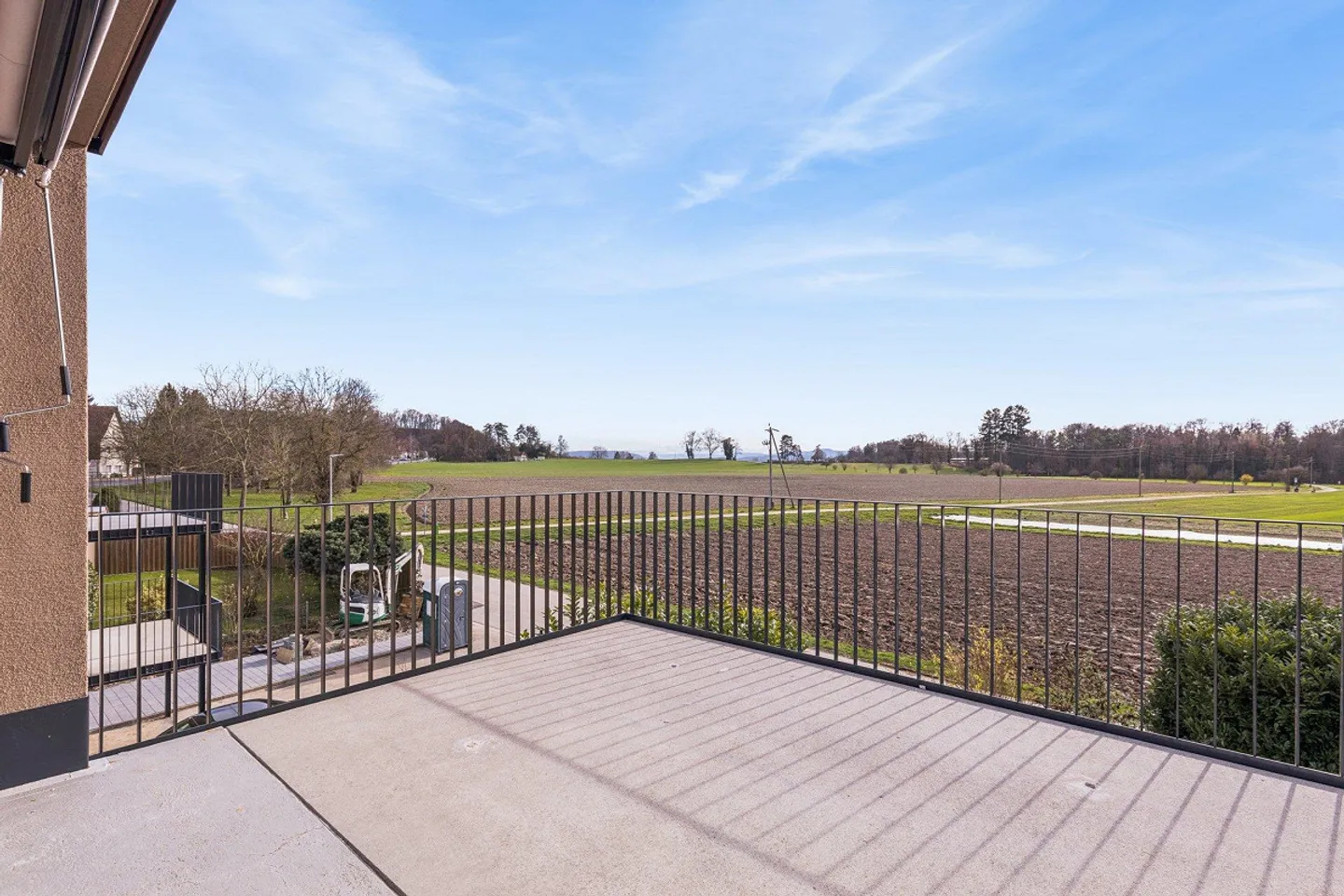 Appartamento soleggiato con grande terrazza e vista panoramica in posizione privilegiata - Foto 10 di 10
