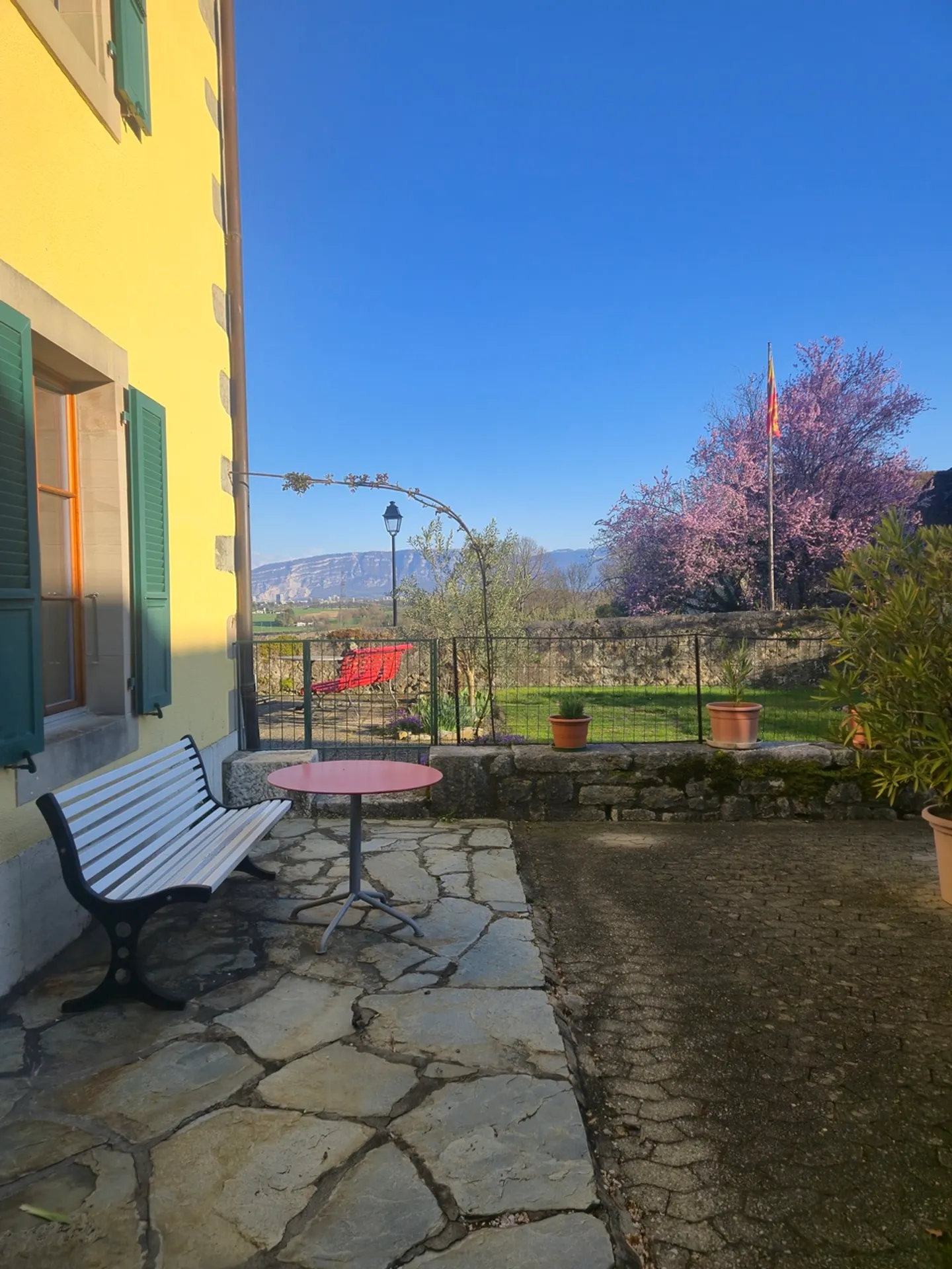 Village house with courtyard and terraces in Bourdigny - Photo 20 of 23