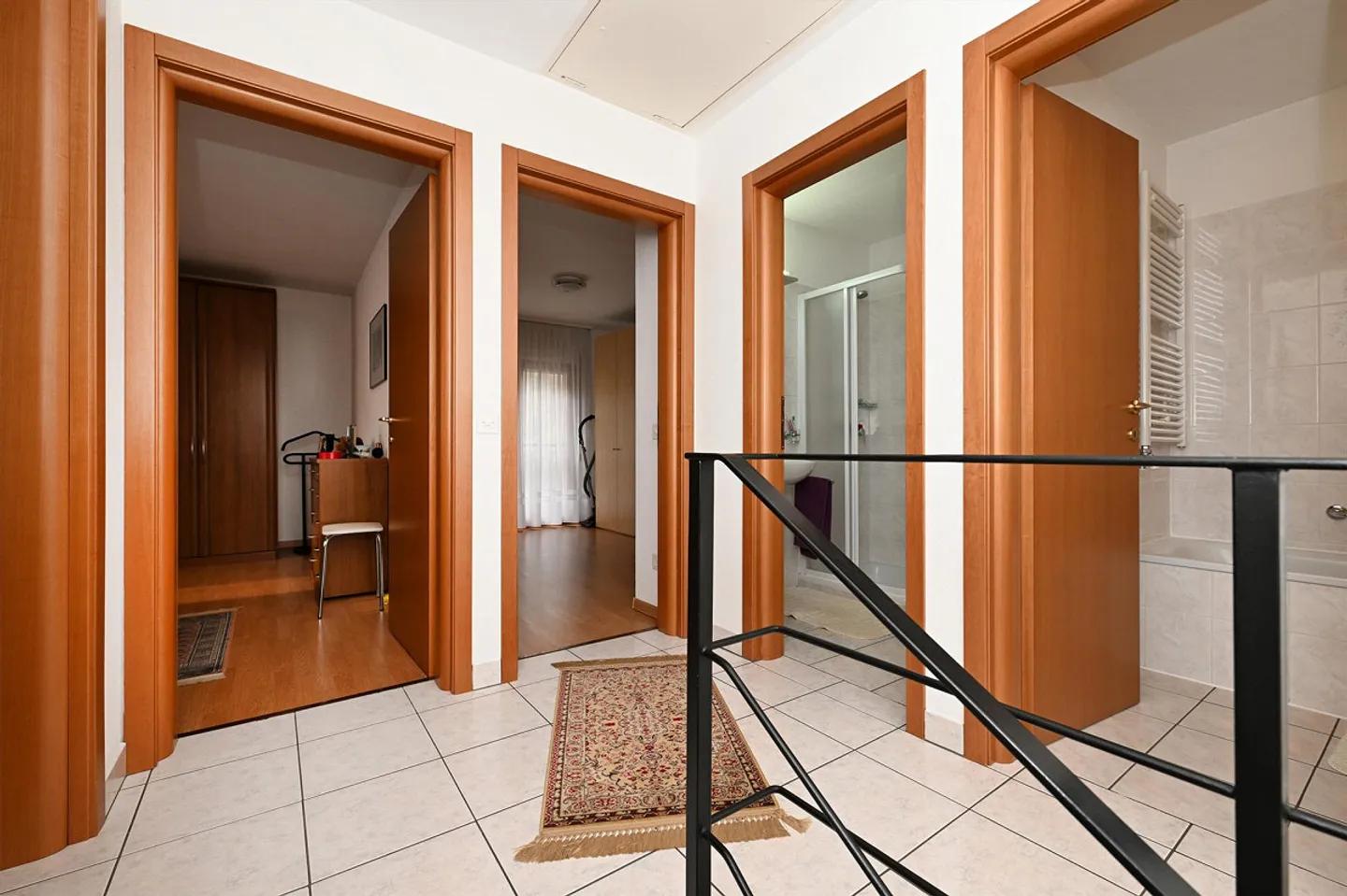 VENDESI CASA BIFAMILIARE GEMELLA CON TERRAZZA - Foto 6 di 16