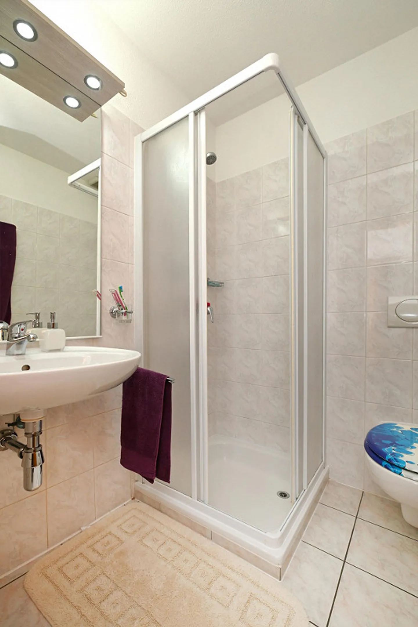 VENDESI CASA BIFAMILIARE GEMELLA CON TERRAZZA - Foto 7 di 16