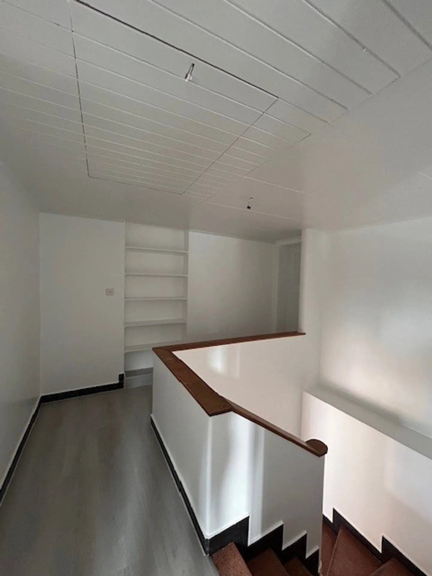 Charming duplex with 5.5 rooms - Photo 8 of 13