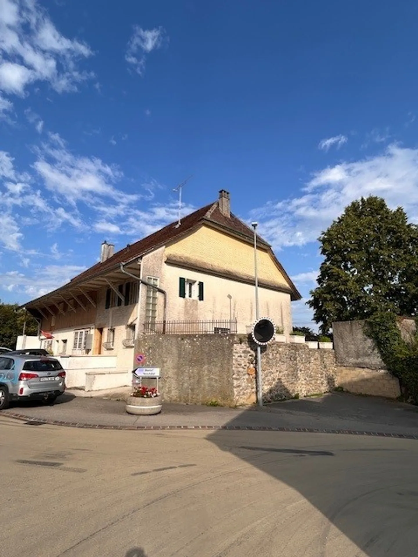 Charming duplex with 5.5 rooms - Photo 9 of 13