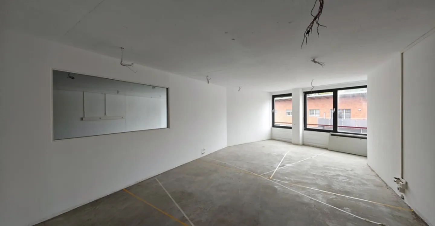 ECHALLENS - 597 m2 of versatile spaces in the heart of Gros-de-Vaud - Photo 9 of 9