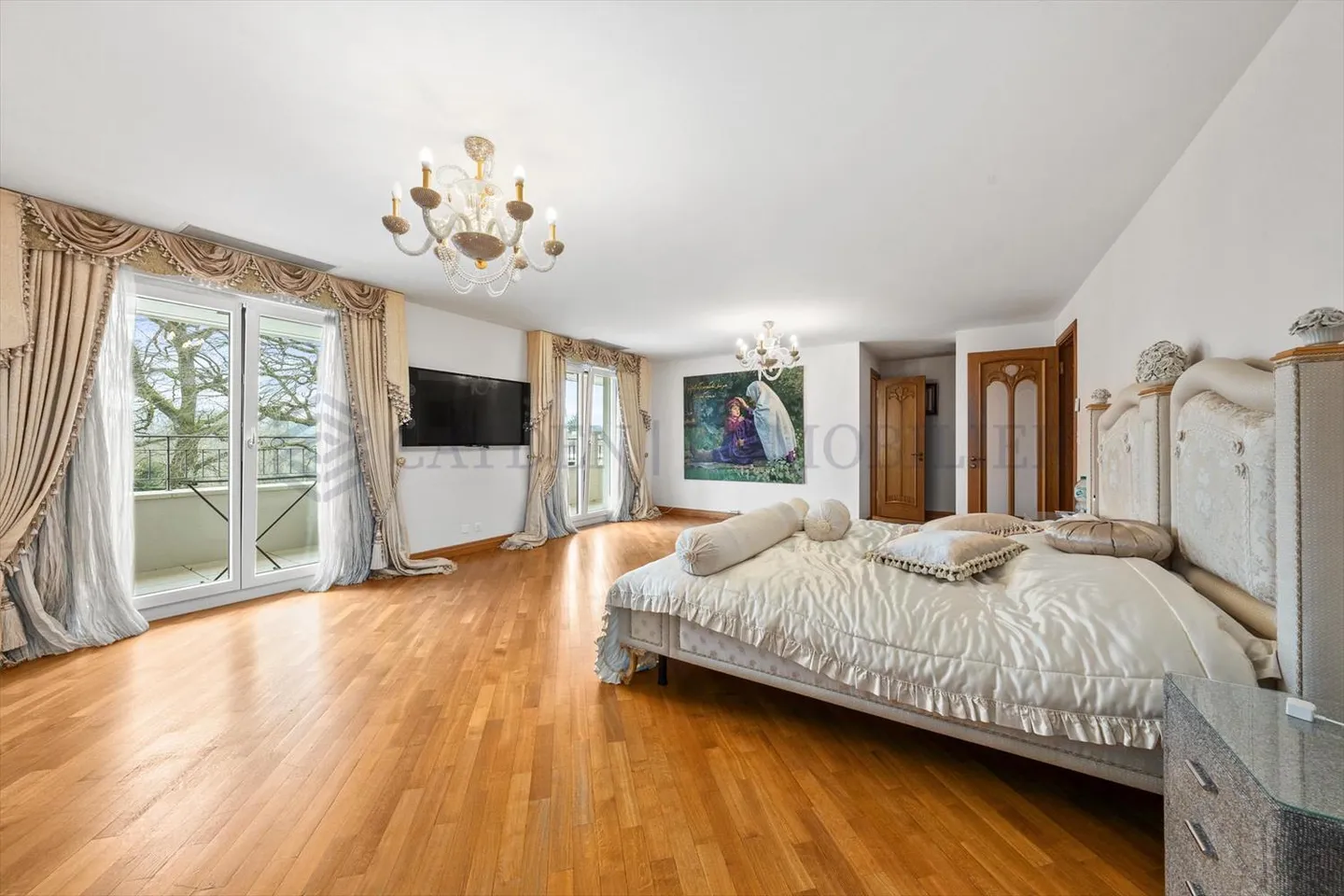 Villa di Eccezione con Piscina e Casa della Piscina - Foto 5 di 13