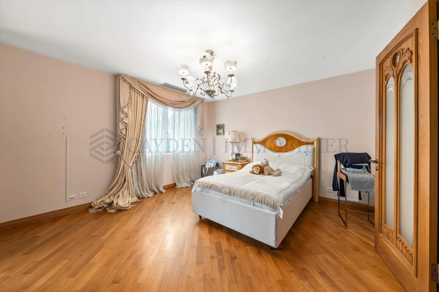 Villa di Eccezione con Piscina e Casa della Piscina - Foto 10 di 13