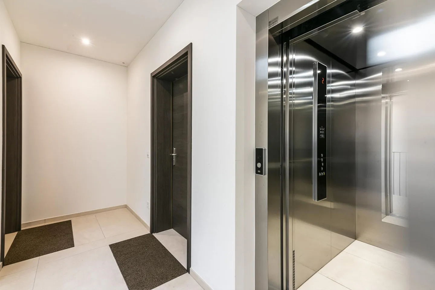 Montagnola, geräumige und moderne 4.5-Zimmer-Wohnung mit privatem Garten - Foto 12 von 20