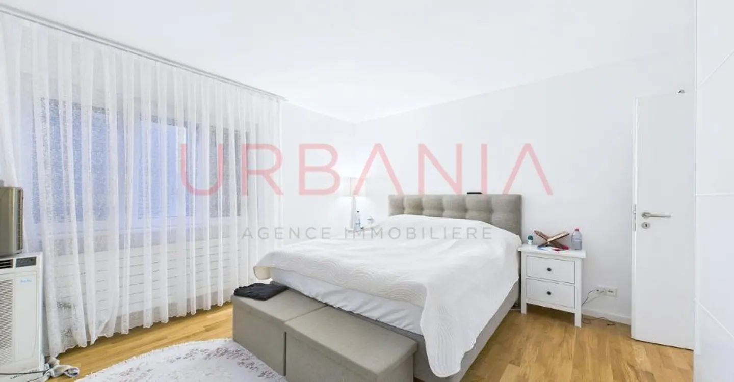 Villa rénovée avec double logement - Photo 2 sur 4