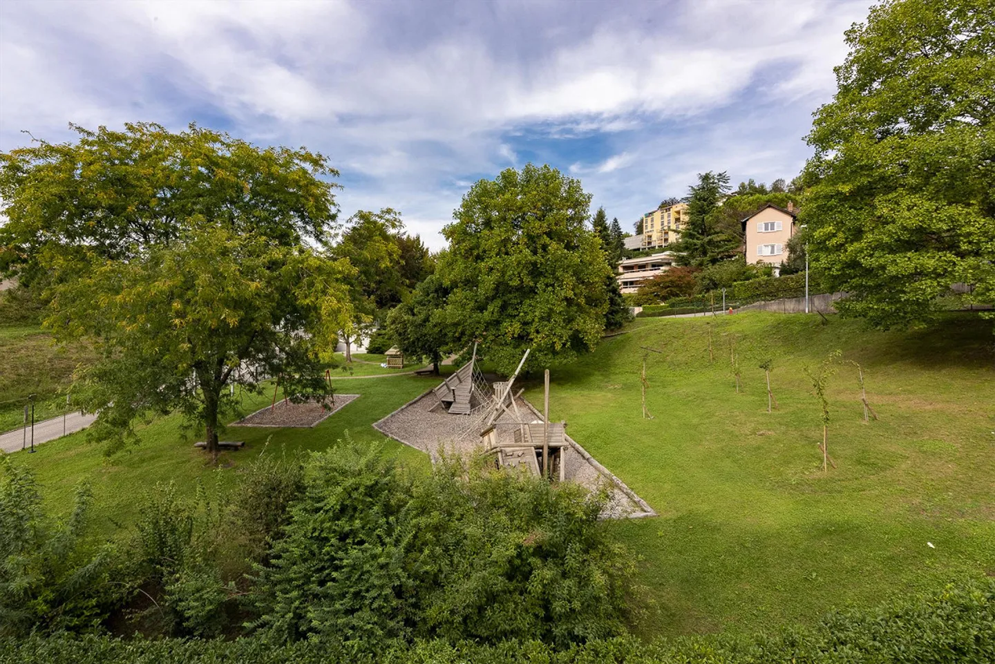 Montagnola, geräumige und moderne 4.5-Zimmer-Wohnung mit privatem Garten - Foto 8 von 20