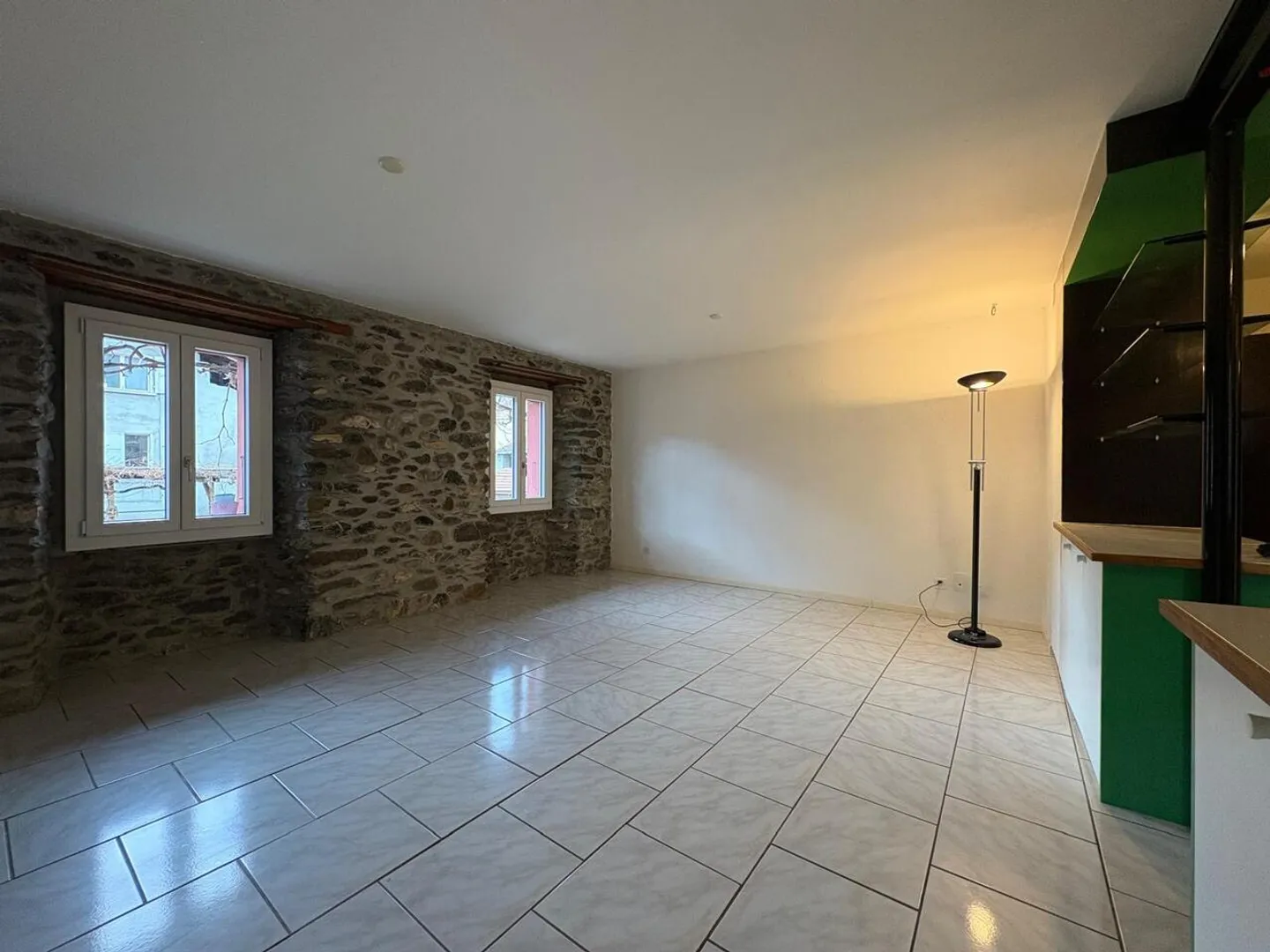 Beautiful 2.5-room apartment with charm - Photo 2 of 8