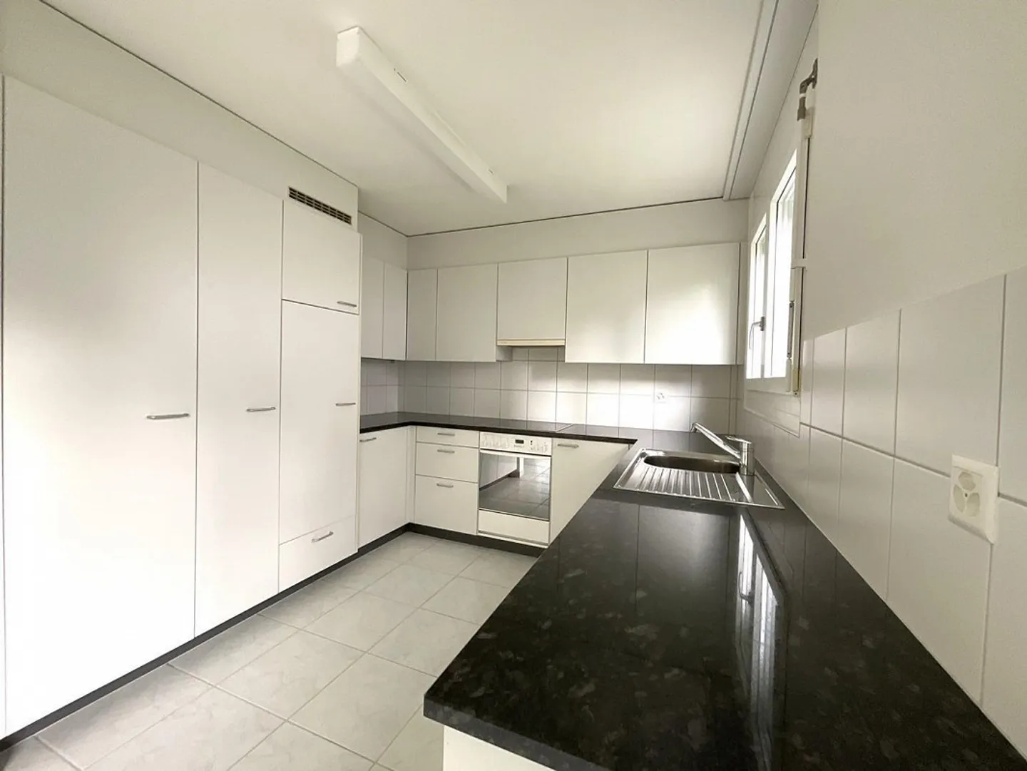 Attraktive 4-Zimmerwohnung im Grünen, Nähe Olten zu vermieten - Foto 1 von 11