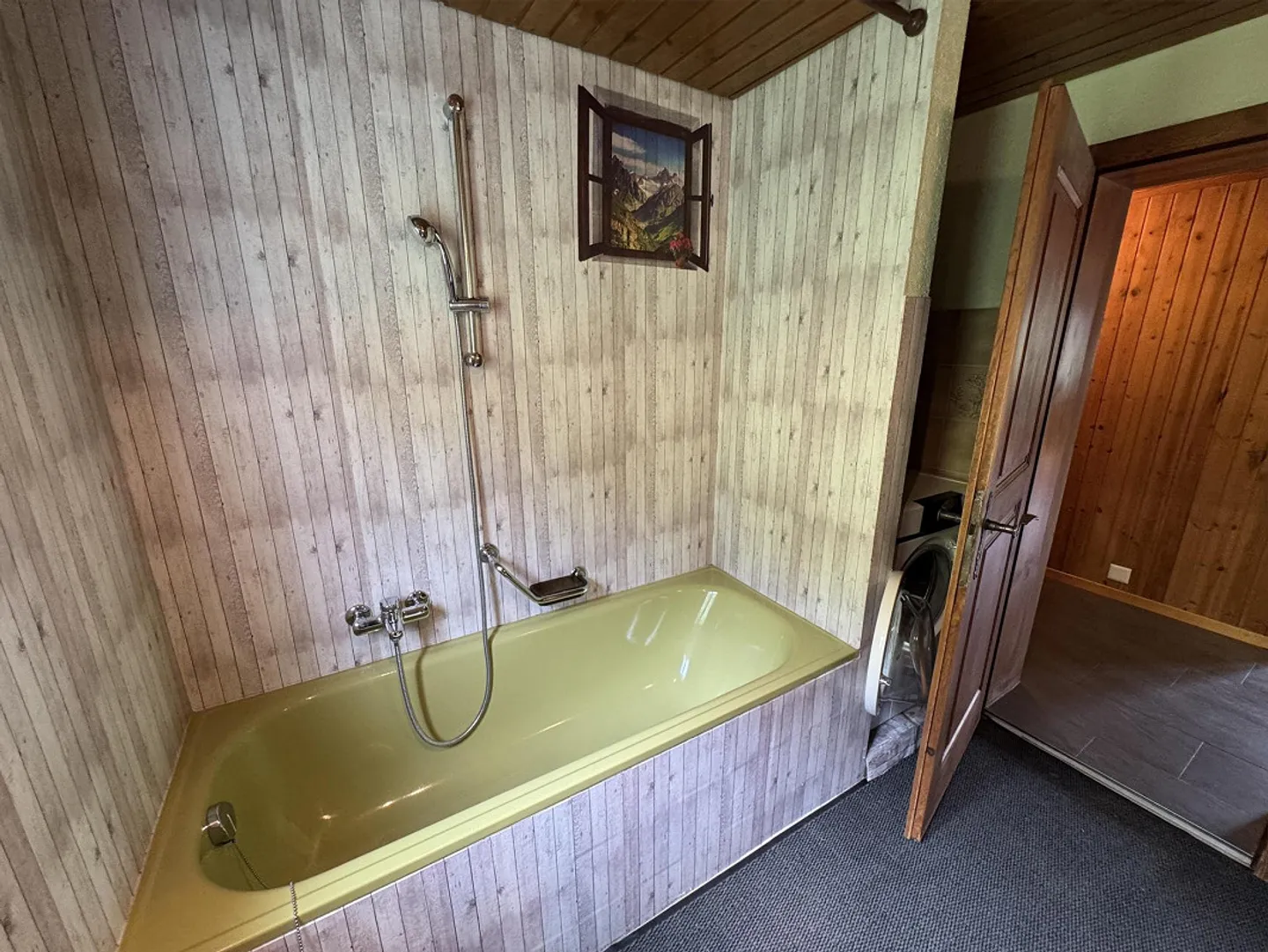 House section - ideal for families with space needs - Photo 7 of 14