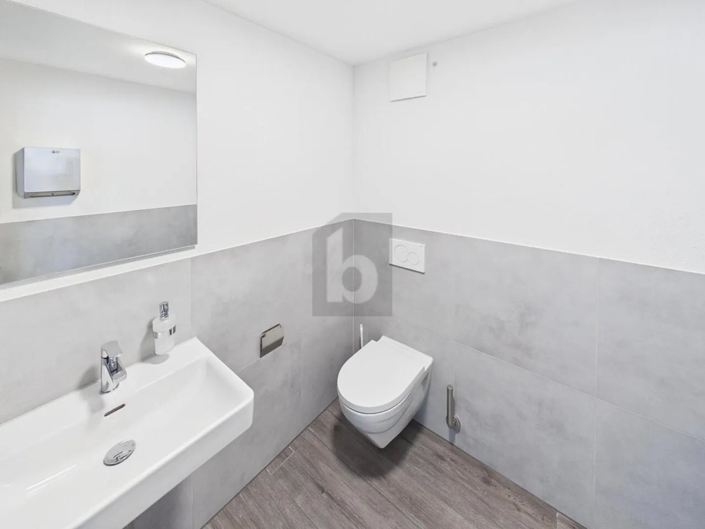MODERN, SPACIOUS AND FLEXIBLE - Photo 5 of 6