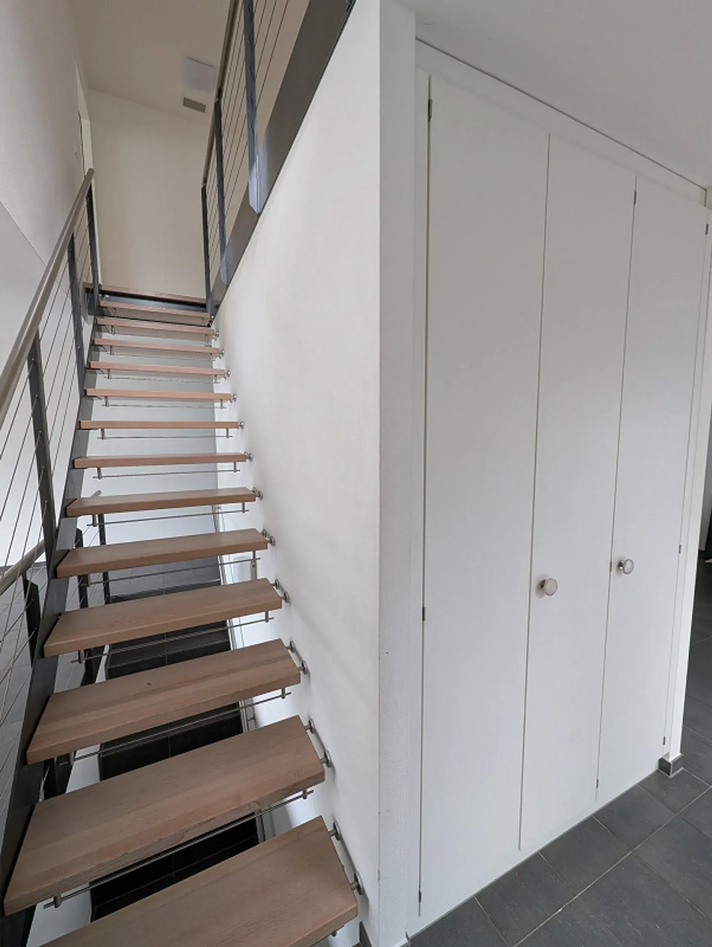 Maison individuelle moderne de 5,5 pièces au standard Minergie à Ar - Photo 4 sur 14