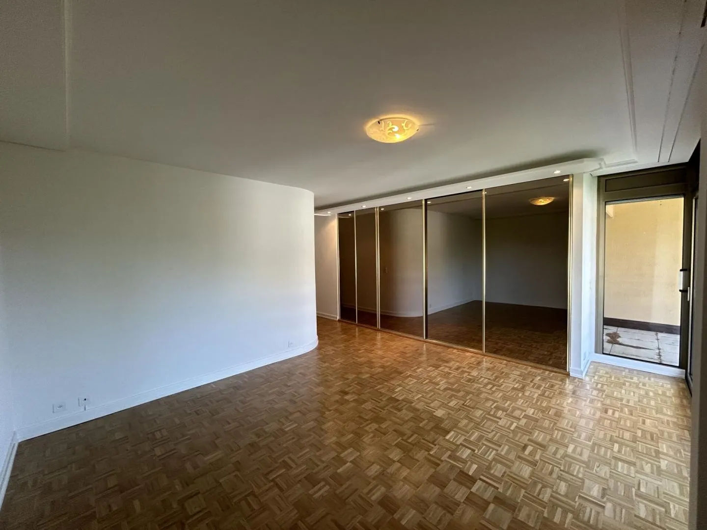 Appartement Charmant dans un Endroit Calme - Photo 12 sur 14