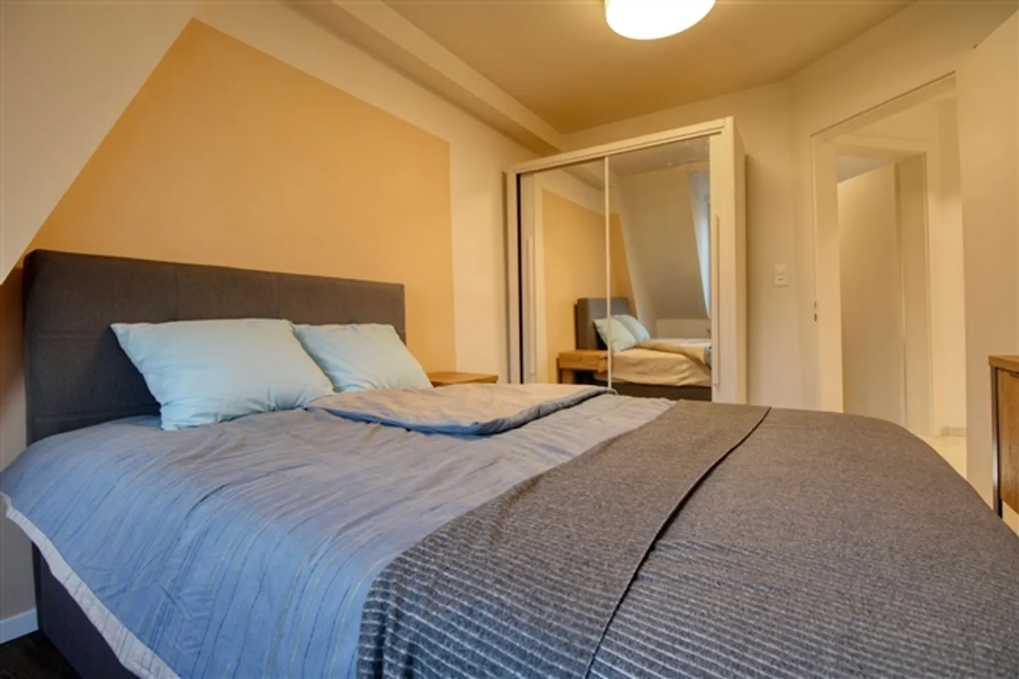 Möbliertes WG-Zimmer in Zürich - Foto 3 von 11