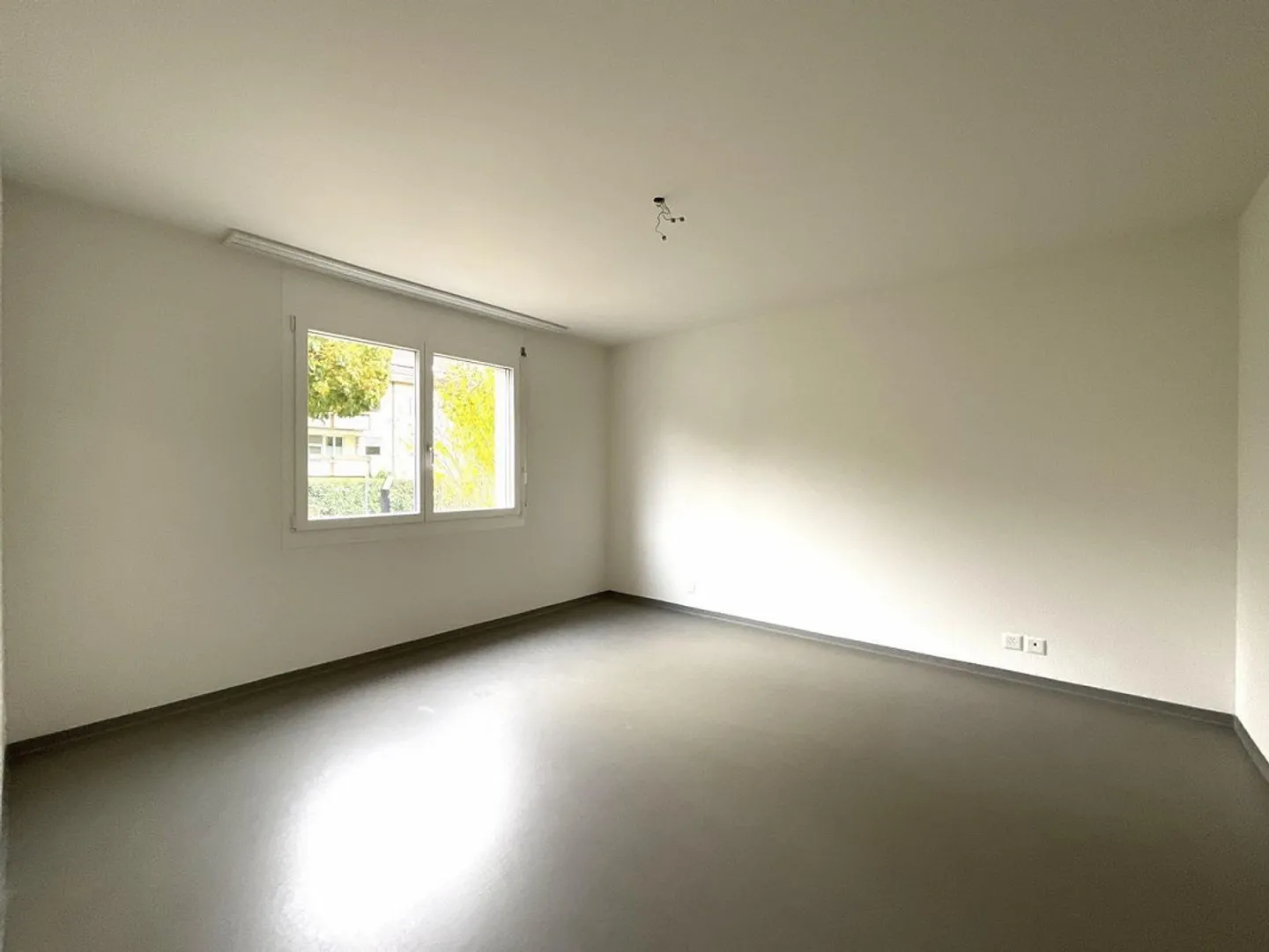 Attraktive 4-Zimmerwohnung im Grünen, Nähe Olten zu vermieten - Foto 5 von 11