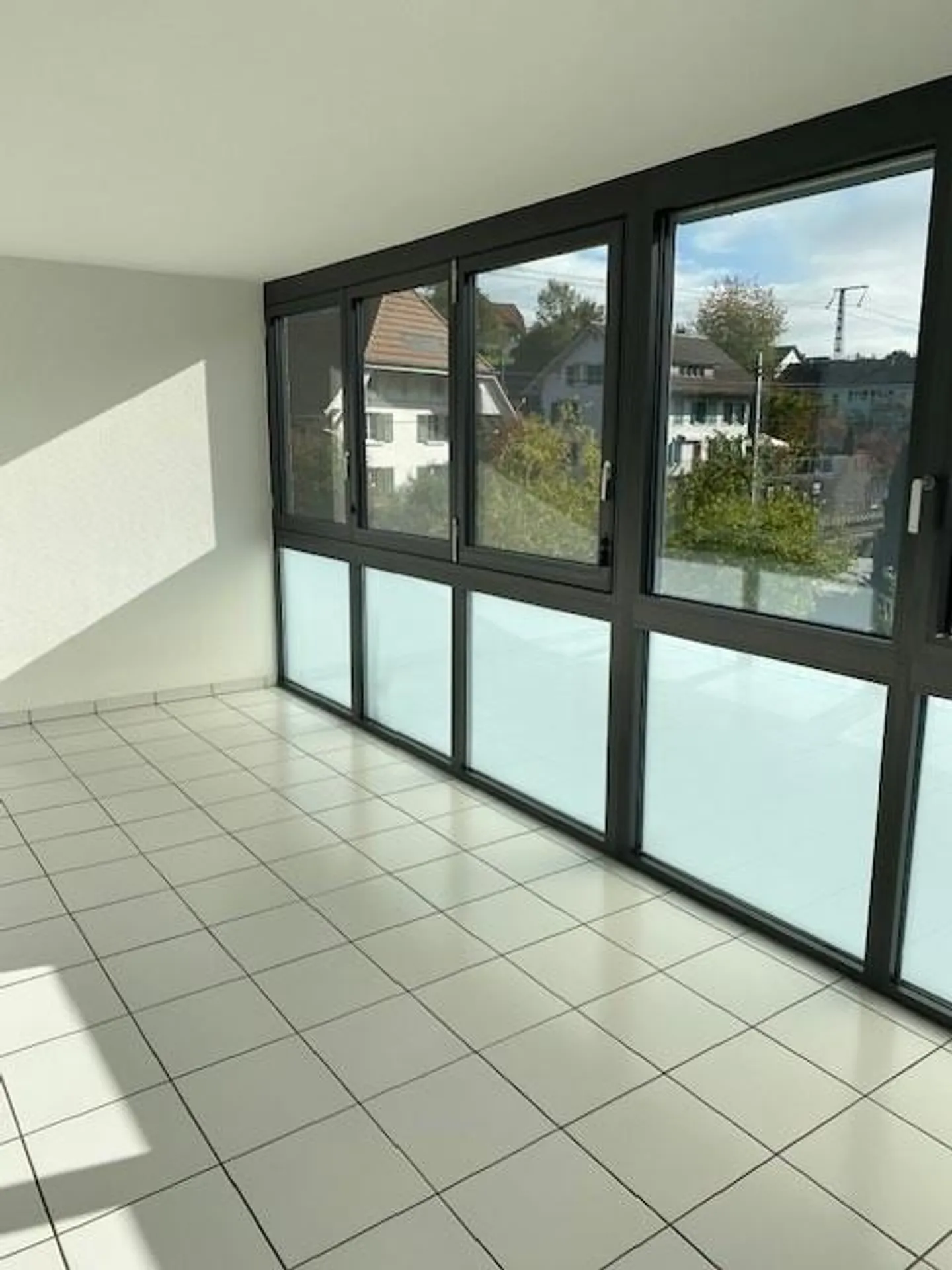 Charmante Wohnung mit Wintergarten - Foto 1 von 13