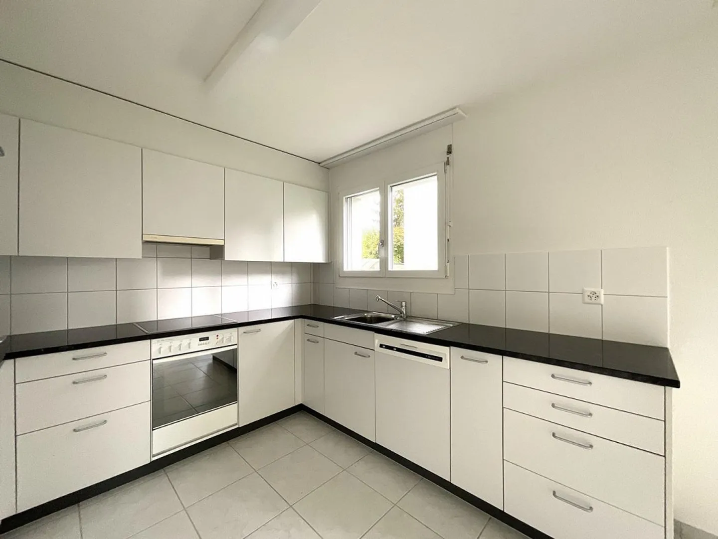 Attraktive 4-Zimmerwohnung im Grünen, Nähe Olten zu vermieten - Foto 9 von 11