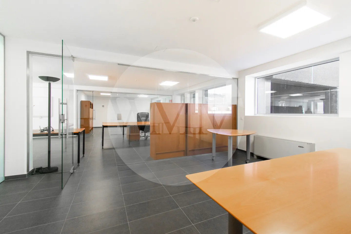 Spacious Furnished Office in a Strategic Location - Photo 8 of 9