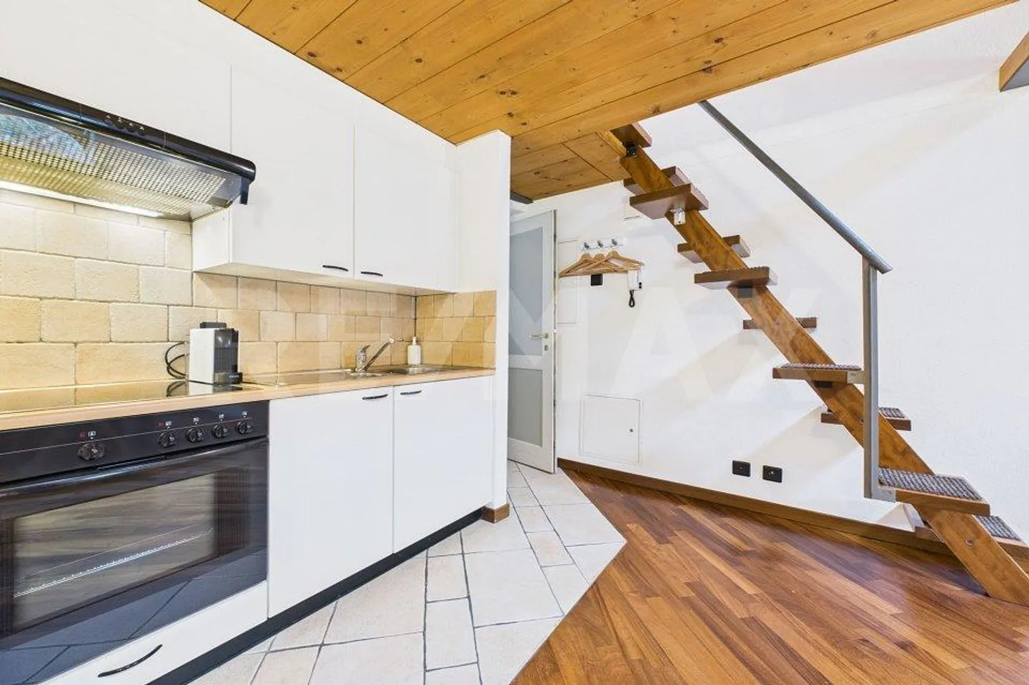 Appartement meublé de 1½ pièces avec mezzanine et vue sur le lac - Photo 5 sur 13