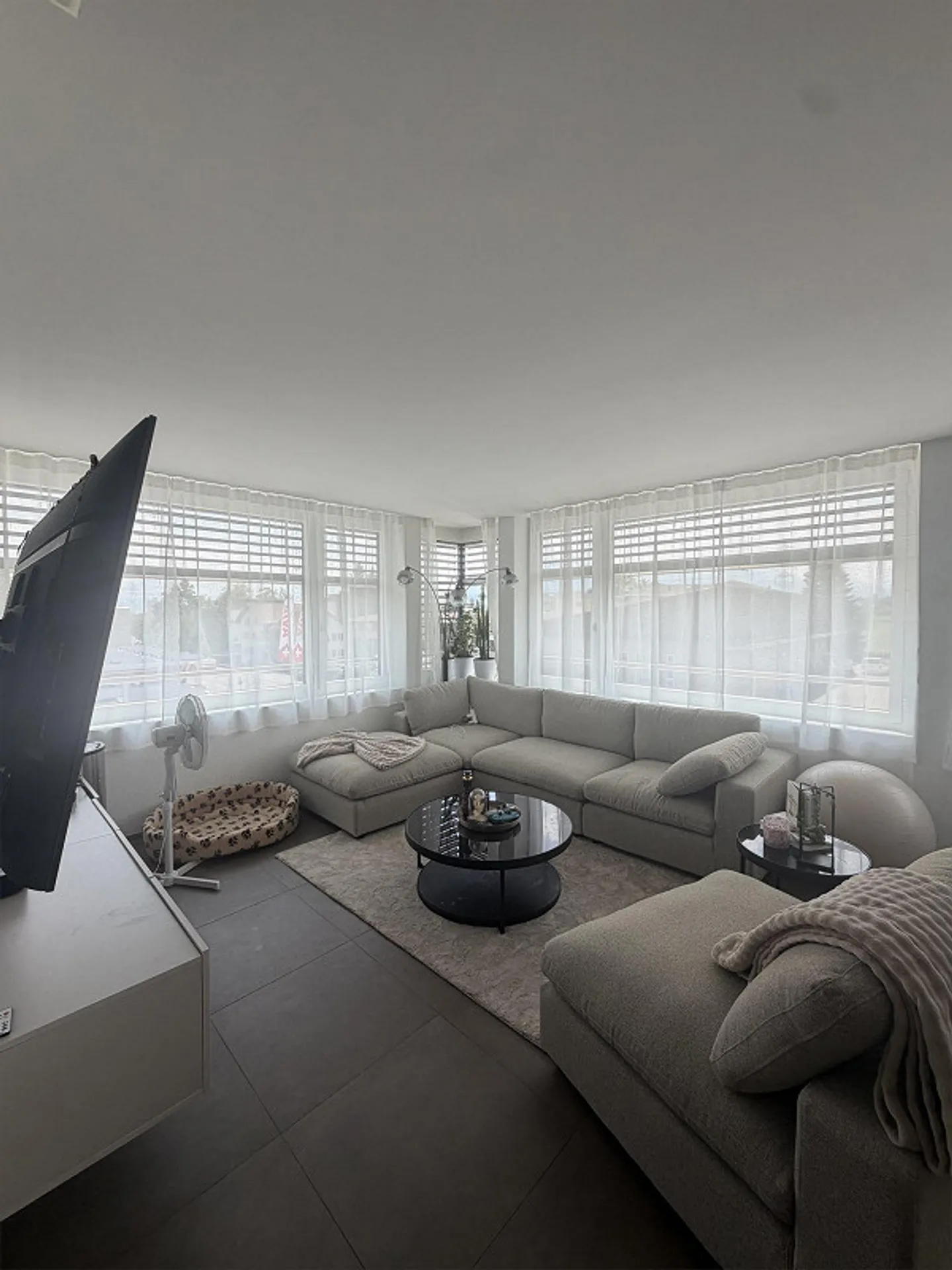 Appartement moderne de 3,5 pièces à Rothenburg - Photo 4 sur 10