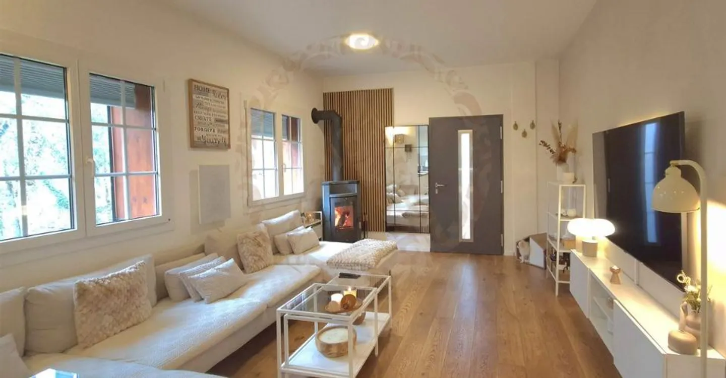 Il fascino di un antico mulino. Il comfort di oggi e 318 m² di giardino - Foto 4 di 11