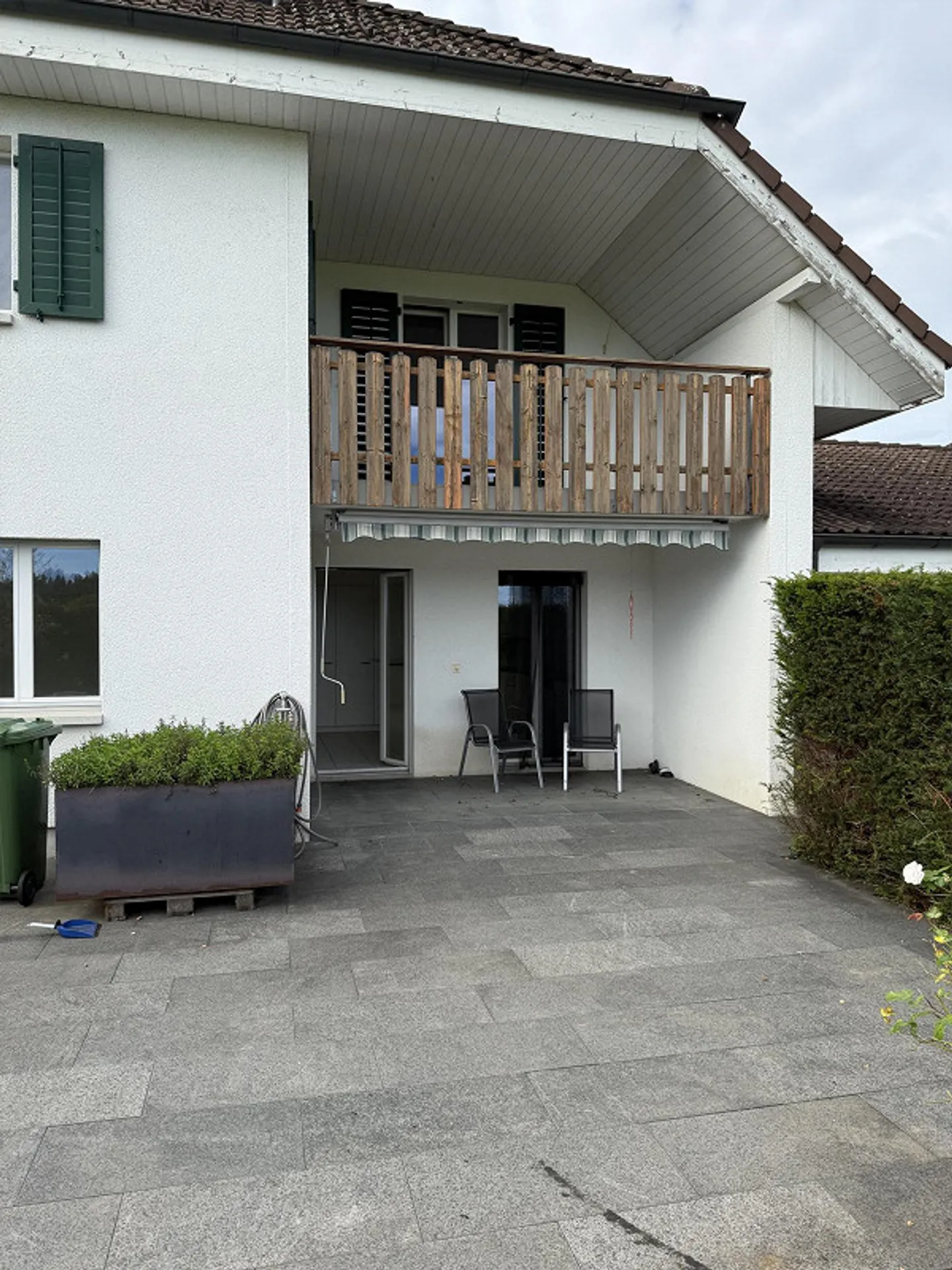 Ampia casa unifamiliare di 7,5 stanze in una posizione tranquilla a Tägerig - Foto 17 di 18