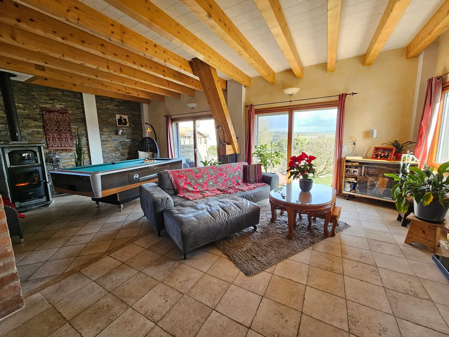 Village Barn with 2 Apartments - Photo 4 of 10