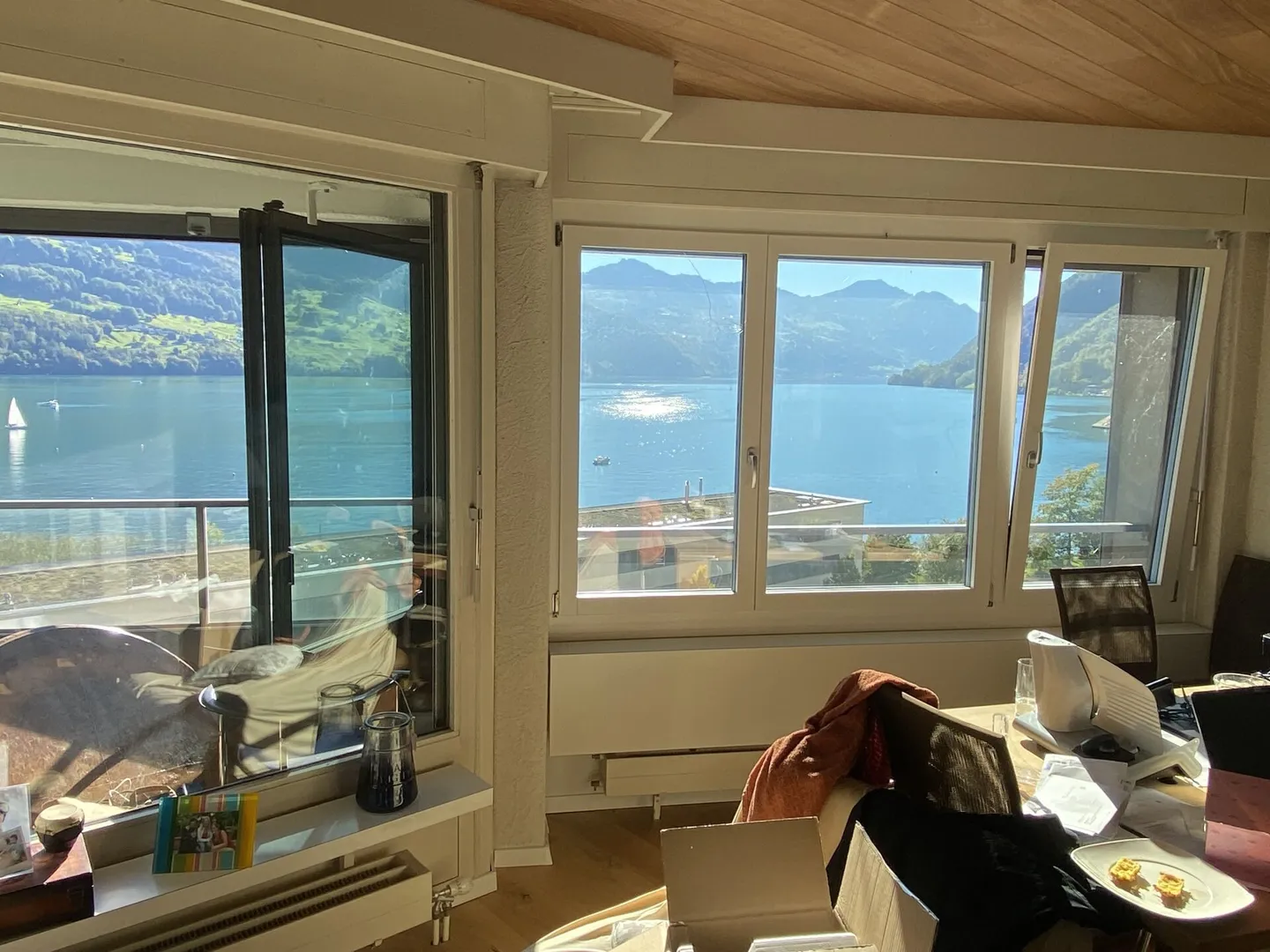 Appartamento da sogno di 3,5 stanze con vista lago a Brunnen in affitto - Foto 1 di 11
