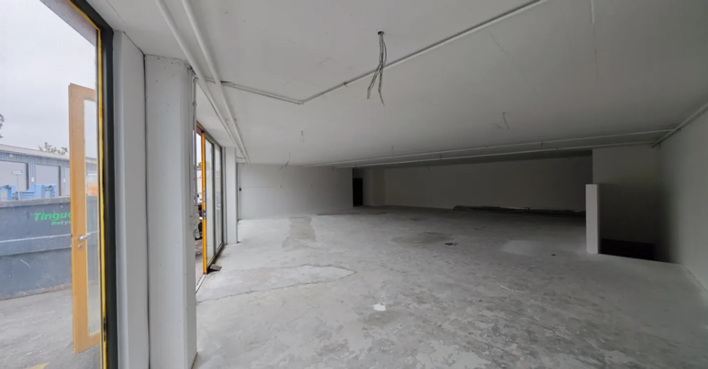 ECHALLENS - 388 m2 of versatile spaces in the heart of Gros-de-Vaud - Photo 6 of 8