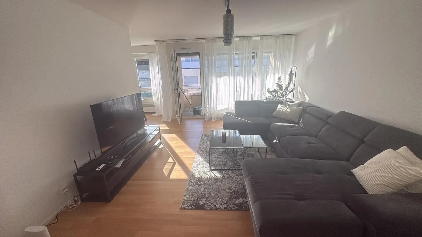 APPARTEMENT 2 PIÈCES À BASEL - GUNDELDINGEN, MEUBLÉ, TEMPORAIRE - Photo 1 sur 8