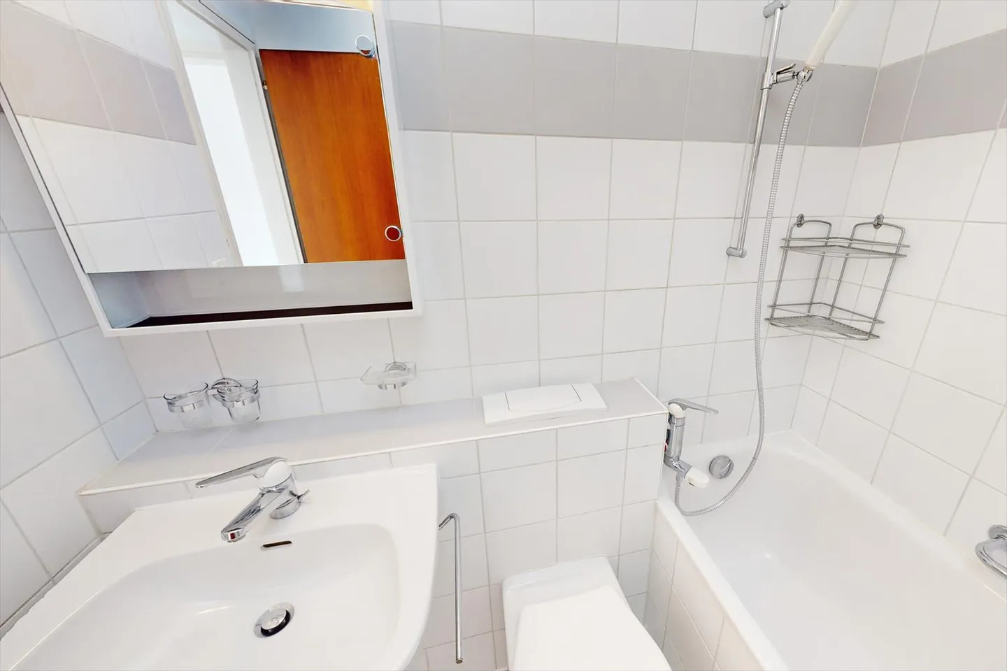 Practical 3.5 rooms with a view - Photo 6 of 11