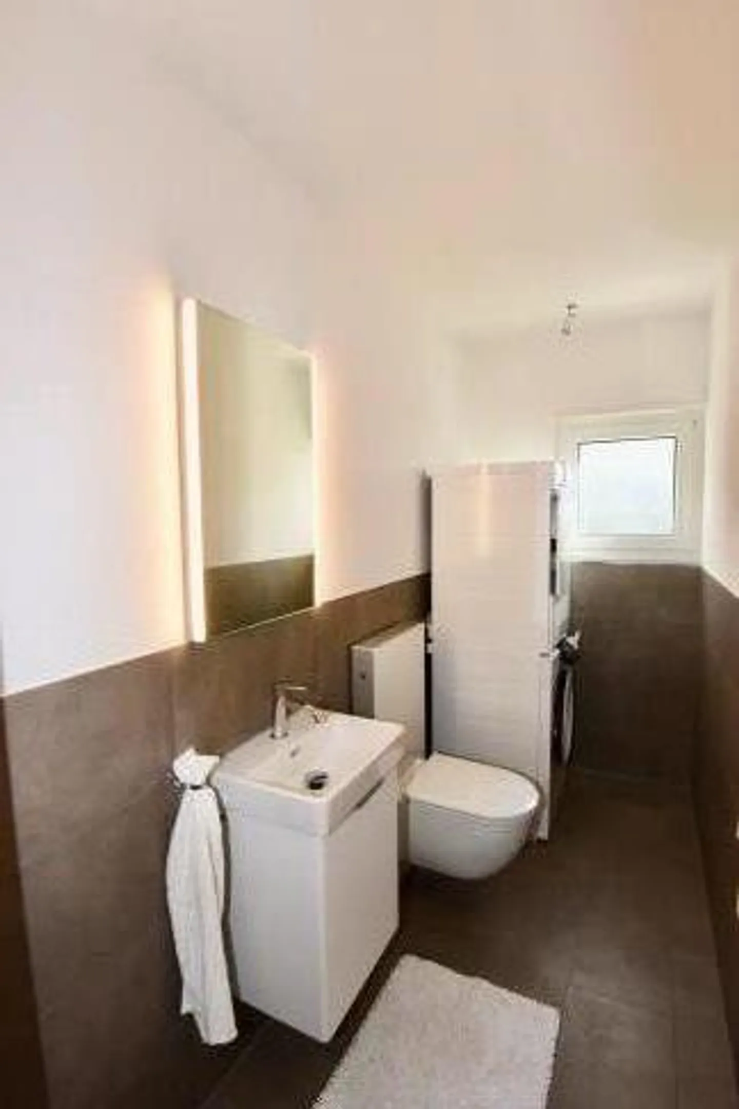 Moderno appartamento di 4,5 stanze con camino e balcone ad Aristau/Birri - Foto 7 di 7