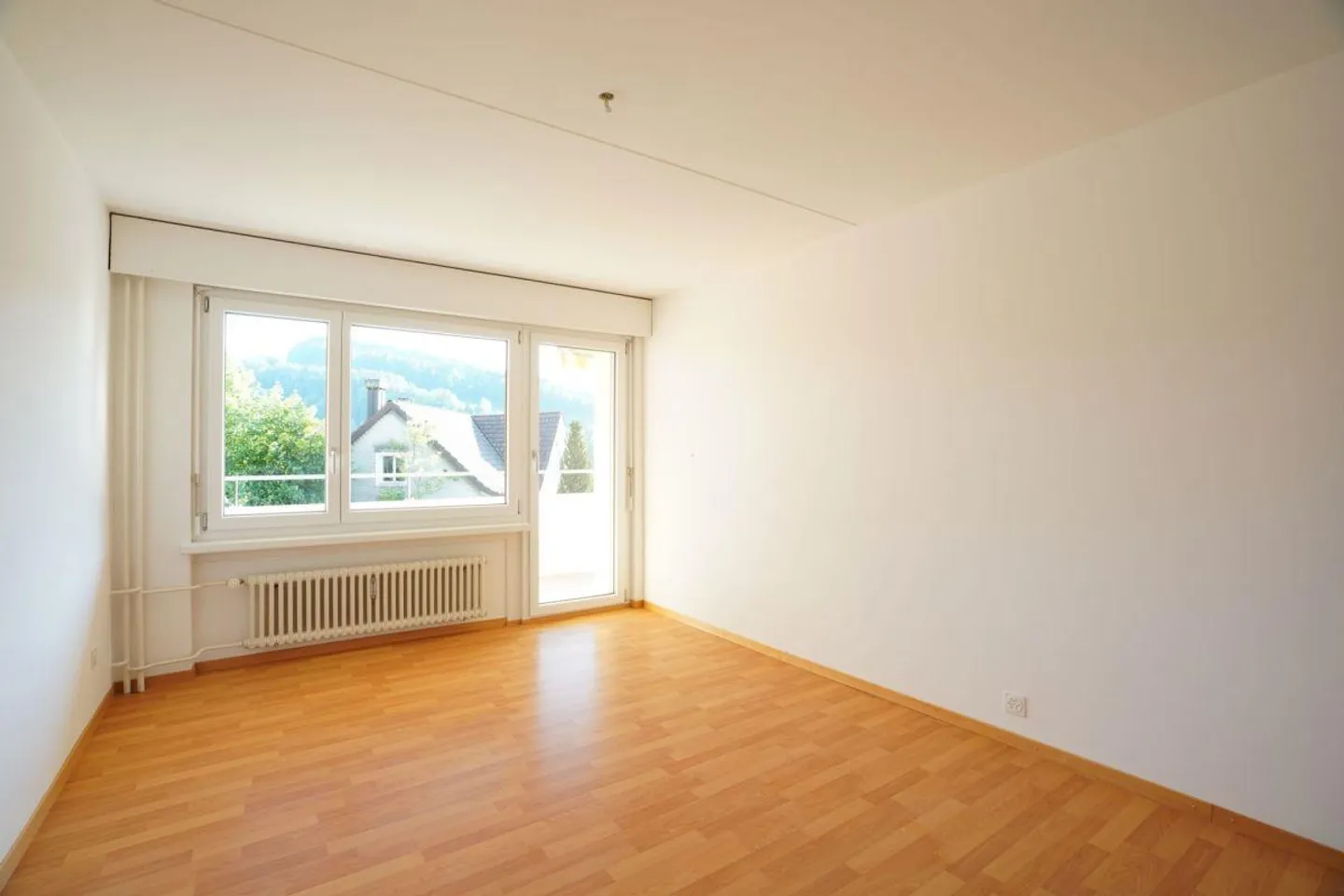 Appartement lumineux et confortable de 2,5 pièces avec balcon - Photo 8 sur 12