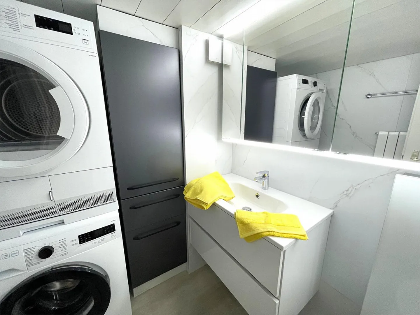 Comfortable, antique maisonette apartment in the heart of Altstätten - Photo 10 of 27