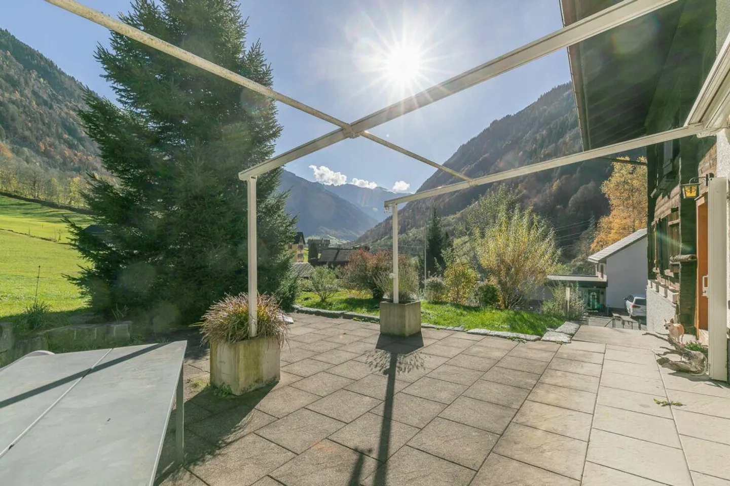 7.5-Room Single-Family House with Surroundings - Photo 13 of 16