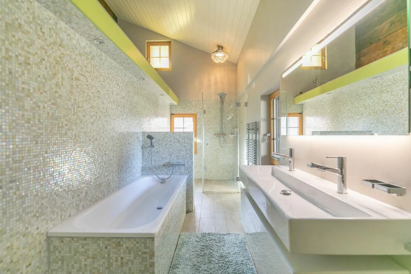 7.5-Room Single-Family House with Surroundings - Photo 8 of 16