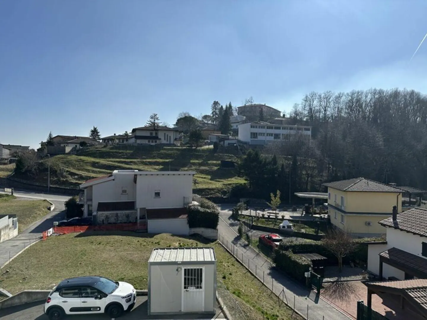 Appartement moderne et lumineux de 3,5 pièces au dernier étage - Photo 12 sur 12