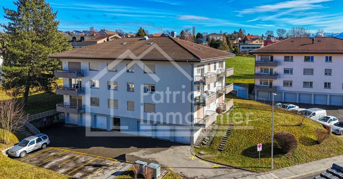 Charming 2.5-room apartment on the 1st floor with balcony - Photo 10 of 11