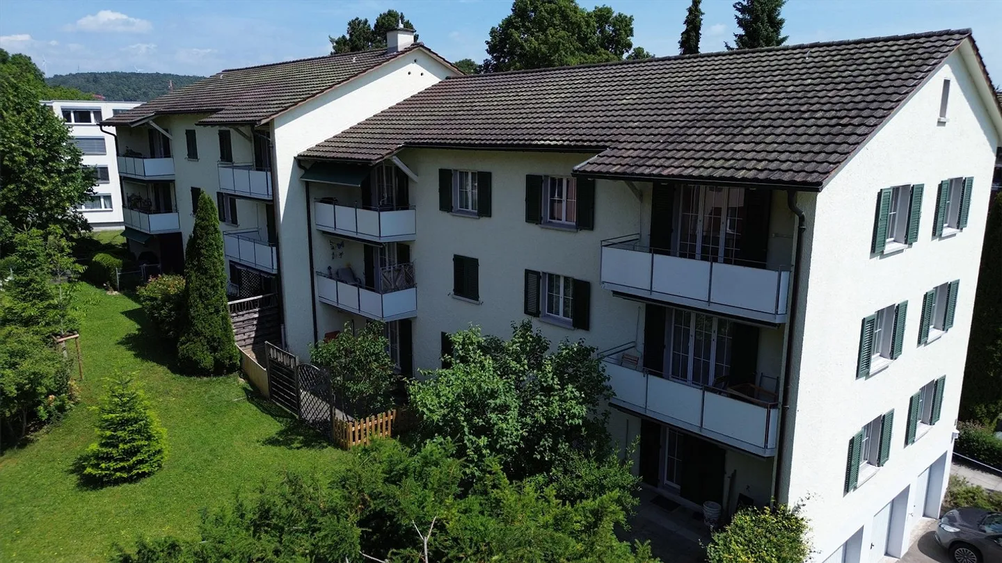 Well-maintained apartment in a family-friendly neighborhood - Photo 8 of 8