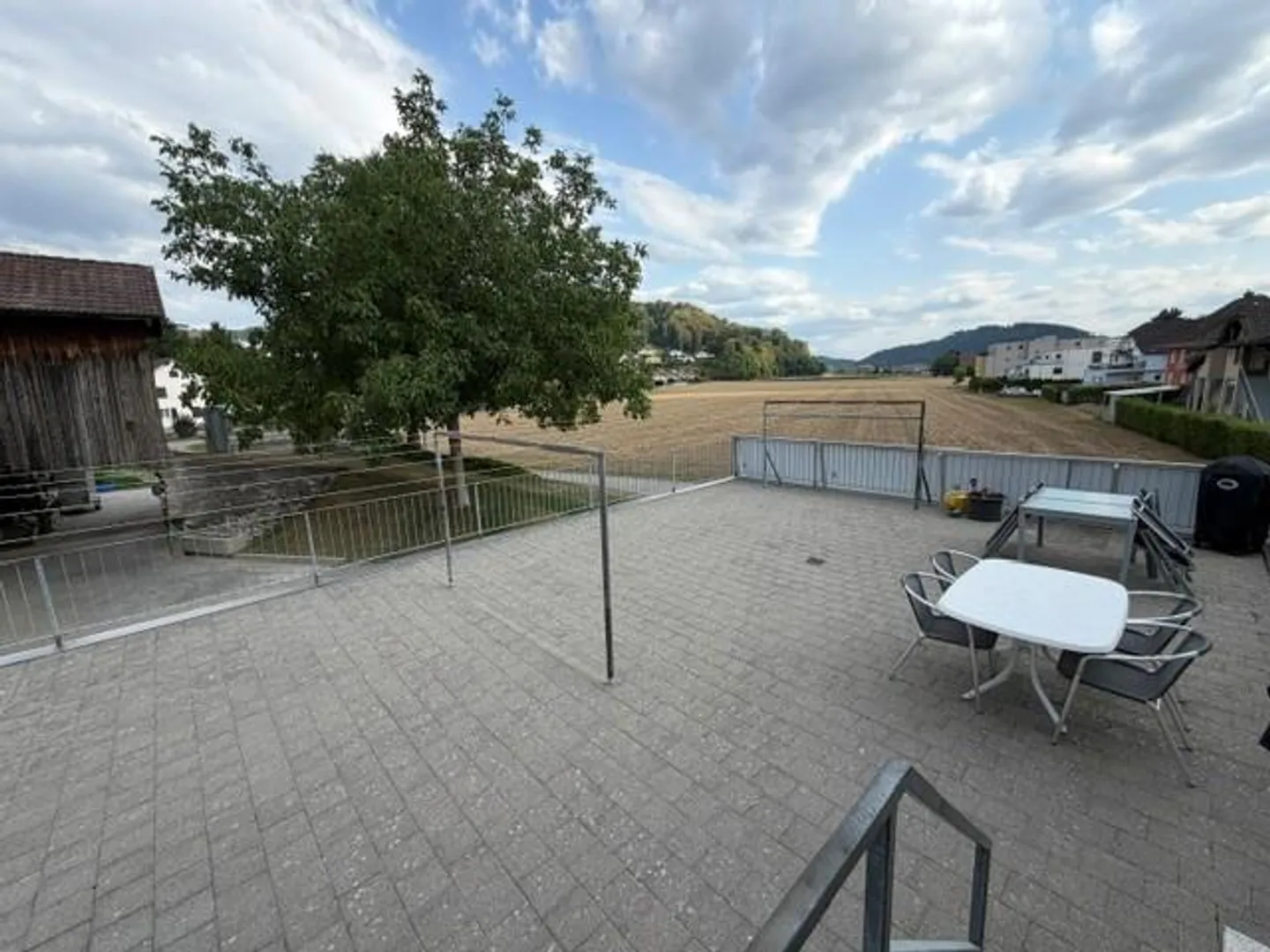 Charming 2.5-room apartment in the heart of Reiden - Photo 5 of 5