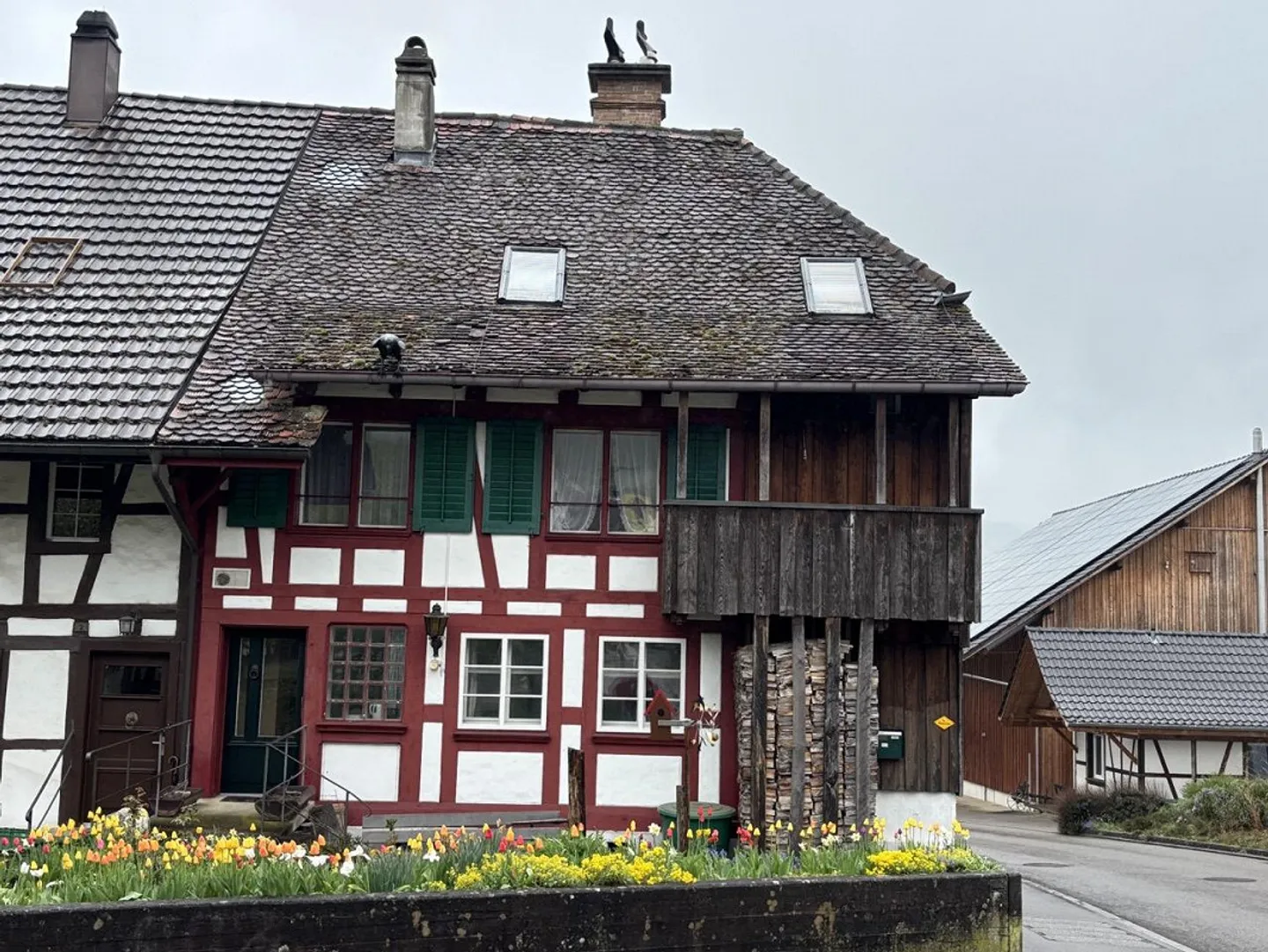 6 Room House Section for Sale in Oberweningen - Photo 1 of 13