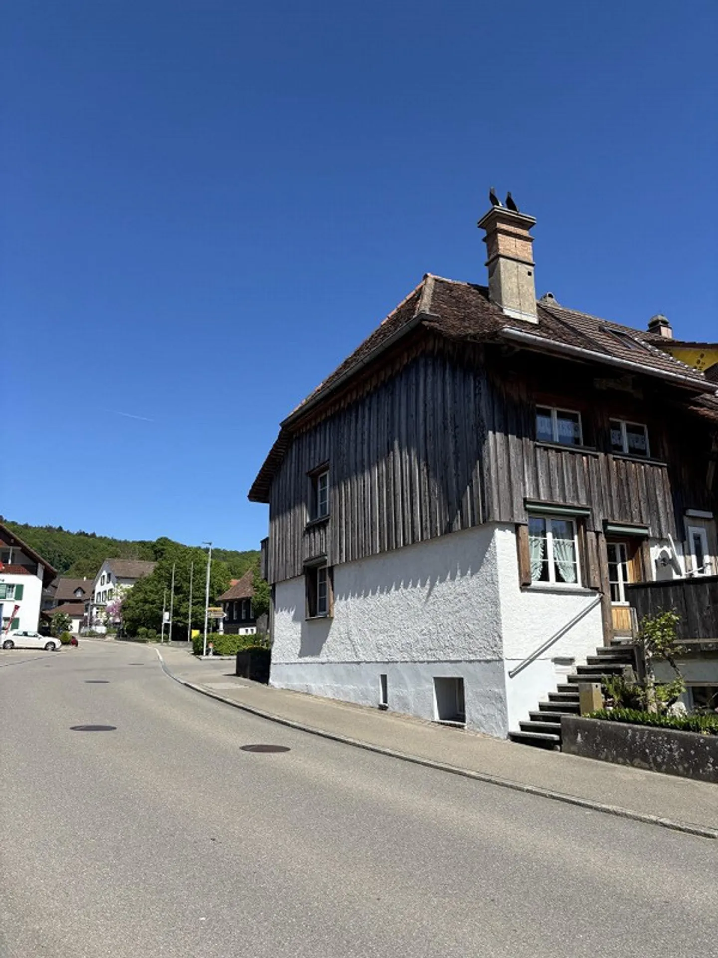 6 Room House Section for Sale in Oberweningen - Photo 2 of 13