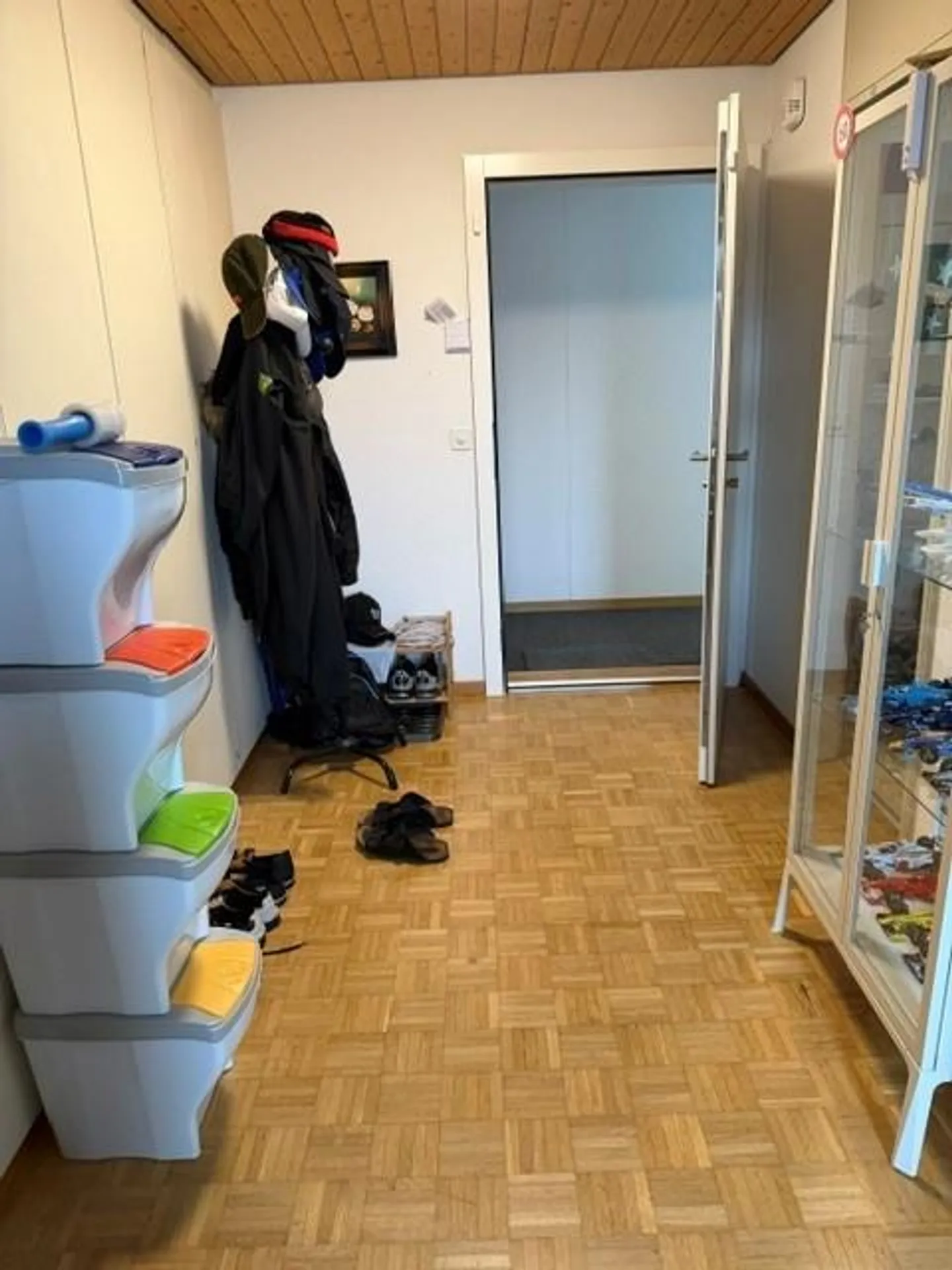 Charming 2.5-room apartment in the heart of Reiden - Photo 2 of 5