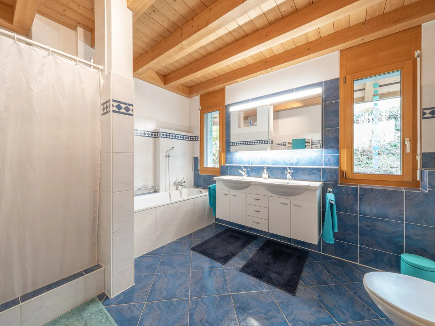 Incantevole casa unifamiliare con vista sul lago - Foto 8 di 10