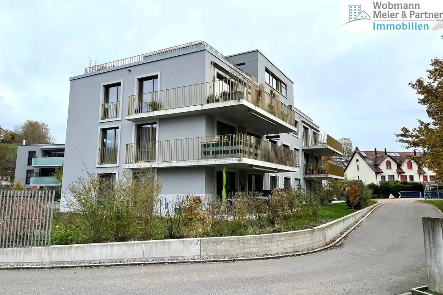 Appartamento moderno di 4,5 stanze con standard di proprietà in posizione centrale - Foto 3 di 5