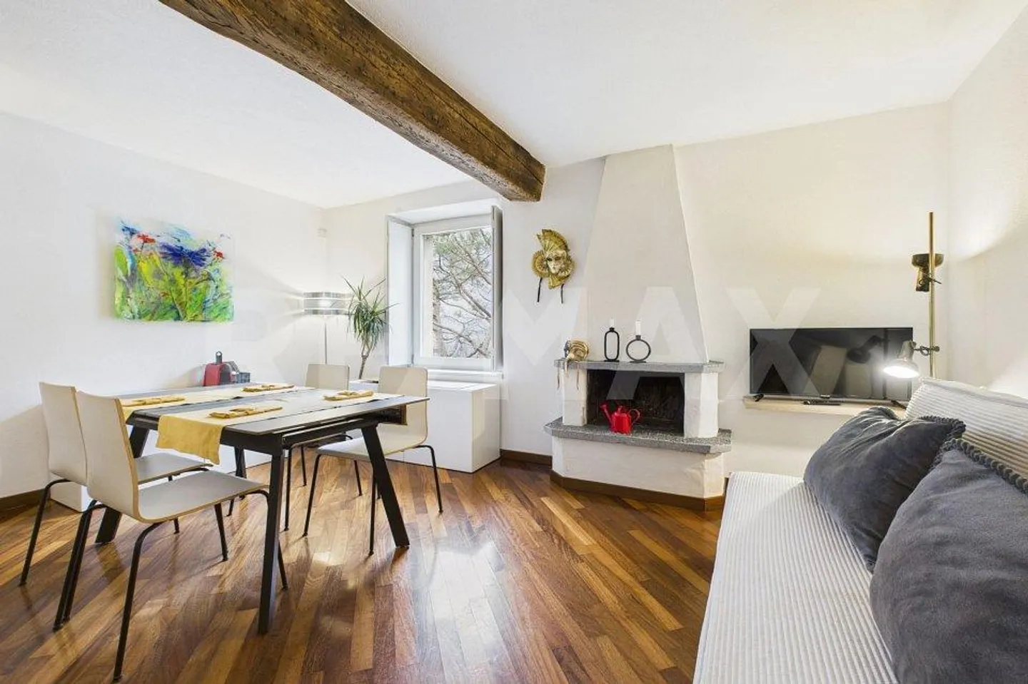 Appartement charmant de 2½ pièces avec vue imprenable sur le lac dans... - Photo 3 sur 13