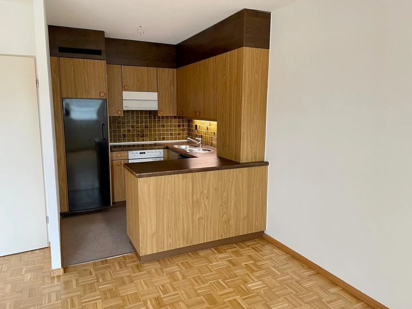 Appartement 3,5 pièces dans une rue latérale calme - Photo 2 sur 8