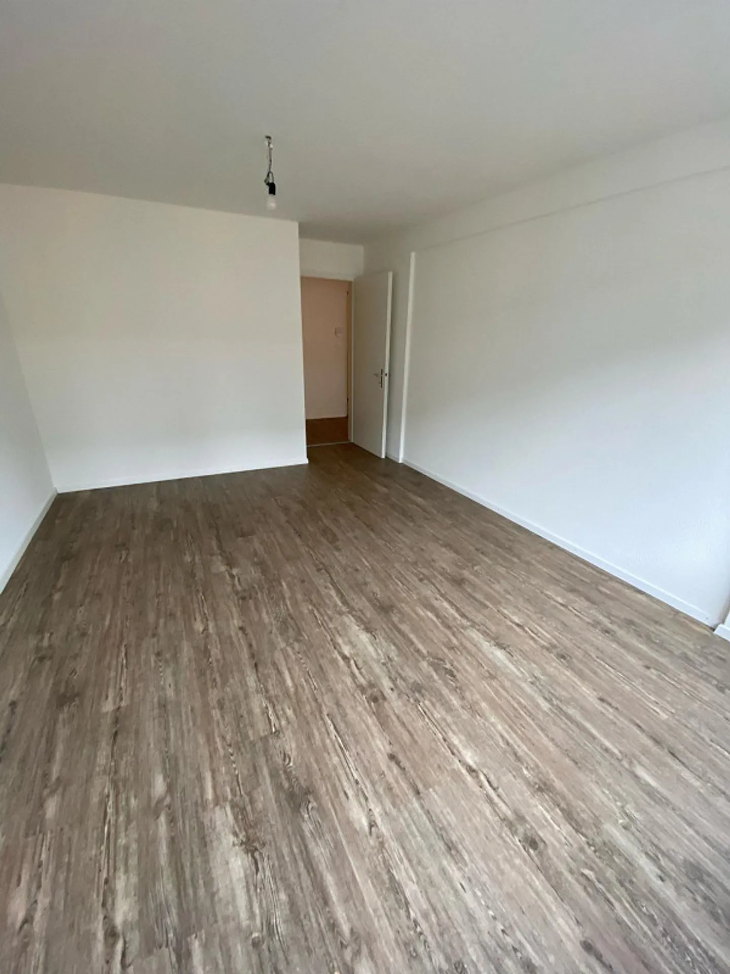 Your new office in the Neustadt district! - Photo 5 of 6